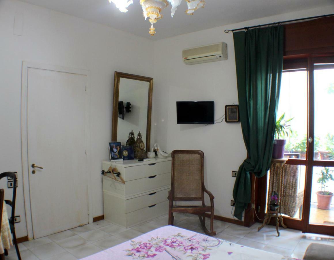 B&B Lili Salerno Exteriör bild